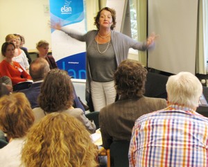 Actrice Greet Vos en pianist Geert Meuffels in actie